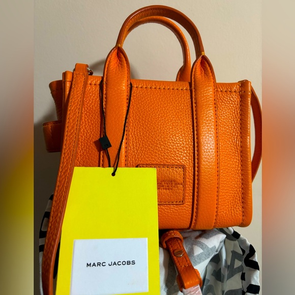 Marc Jacobs The Tote Bag Leather Mini/Crossbody in Scorched - Picture 2 of 3